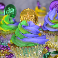 Mardi Gras Cupcake