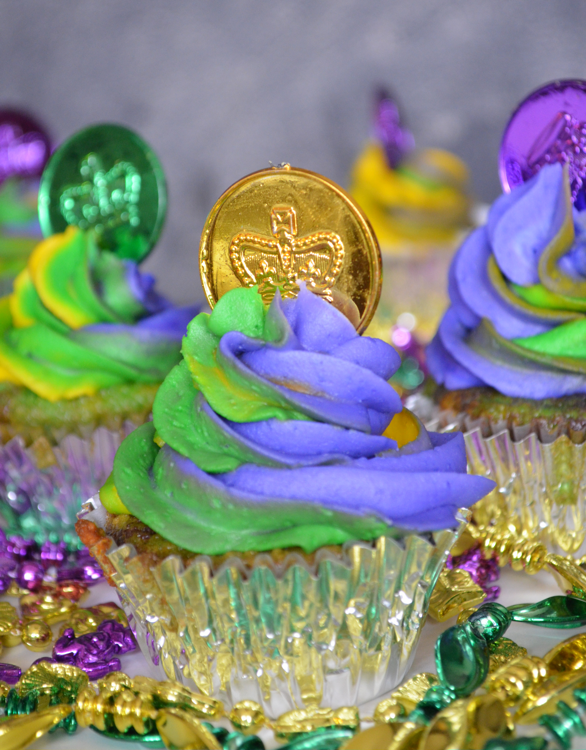 Mardi Gras Cupcake