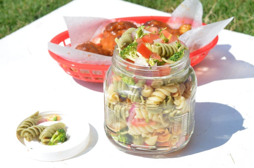 Picnic Pasta Salad - Mooshu Jenne #picnic #foodelicious