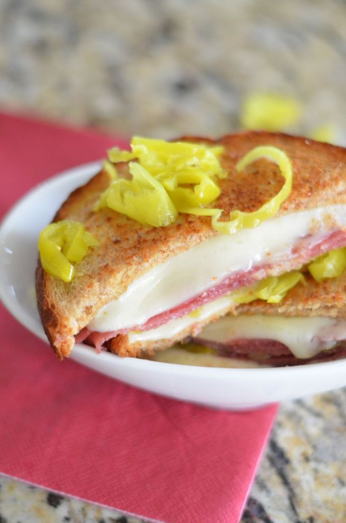 Roman Grilled Cheese Sandwich - Mooshu Jenne #Lunch #MC