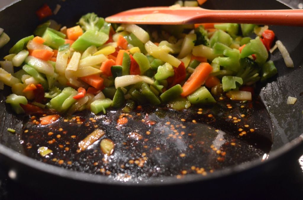 Spicy Vegetable Lo Mein by Mooshu Jenne #lovemyvinegar #shop #CollectiveBias