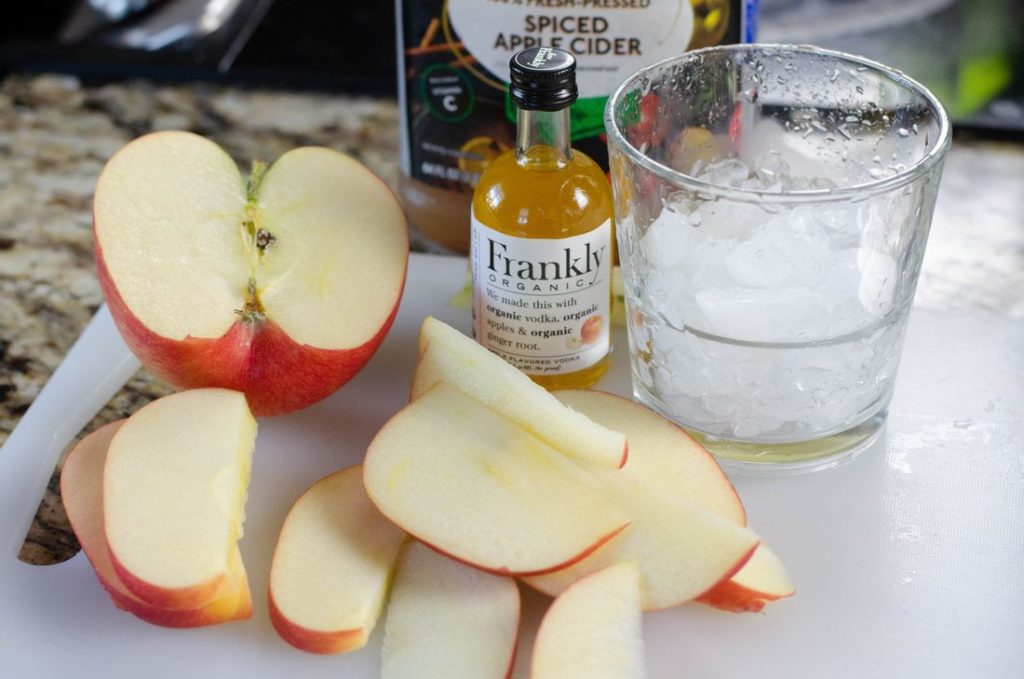 Fall cocktail with apples