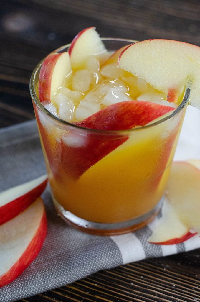 Fall cocktail with apples