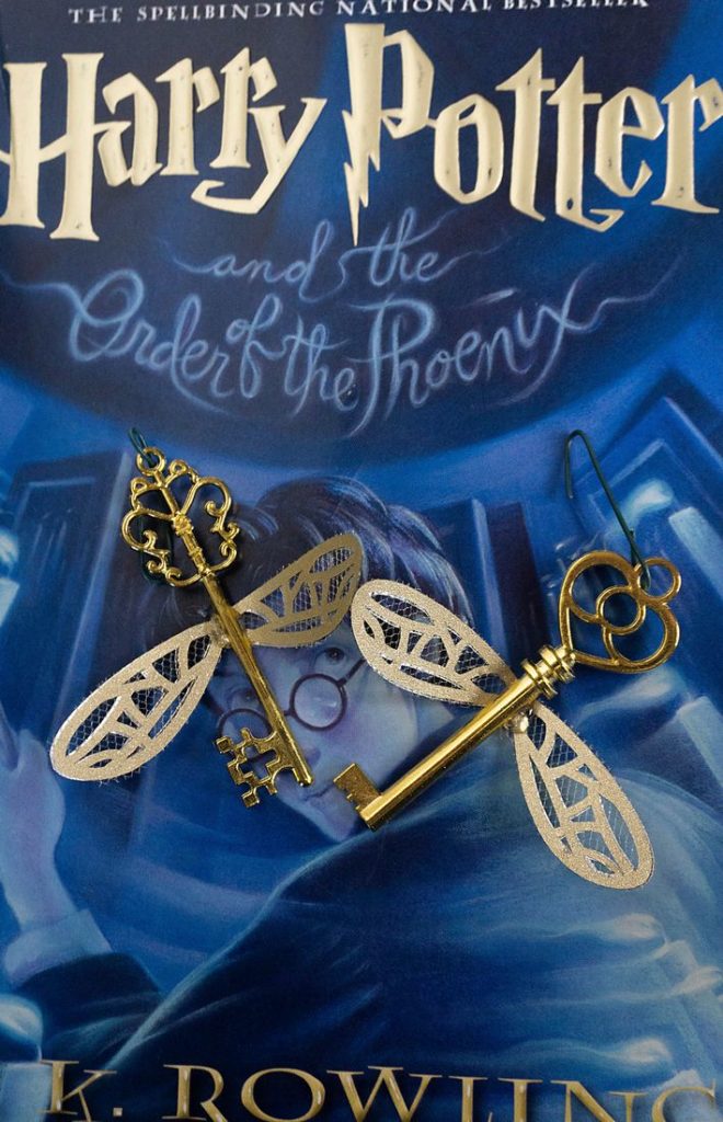 DIY Harry Potter Flying Key Ornament - Over the Rainbow and Back