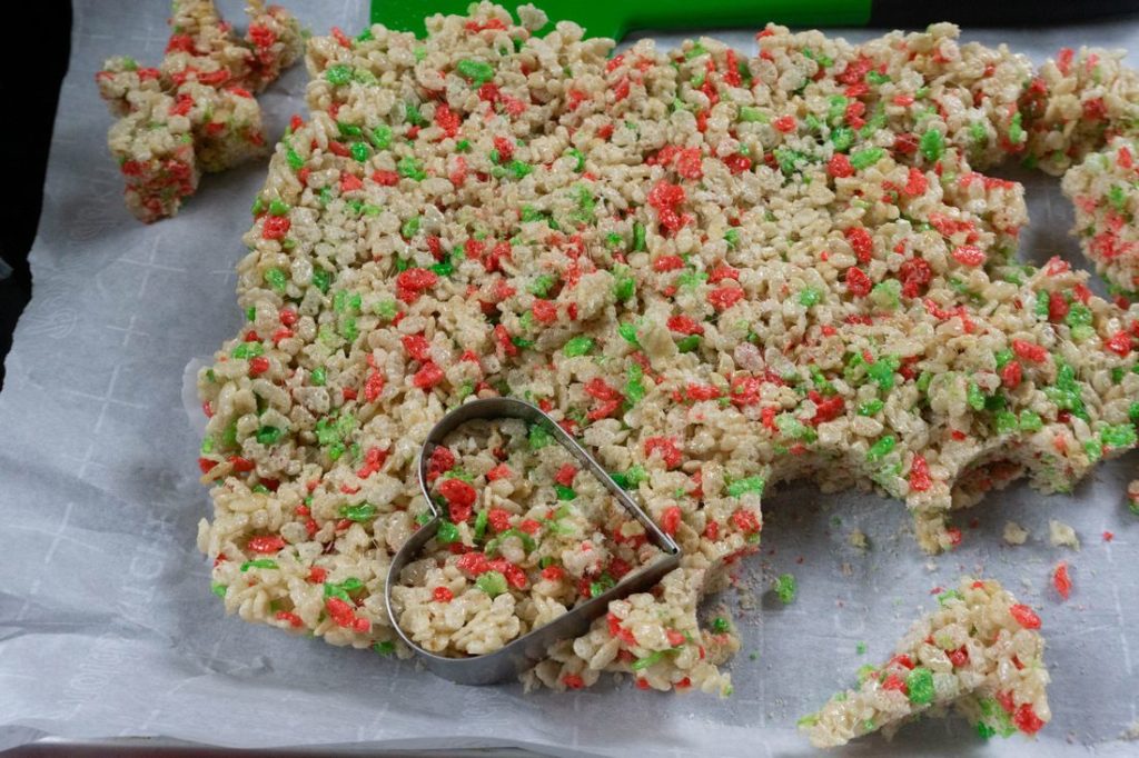 Rice Krispie Heart Holiday Treats