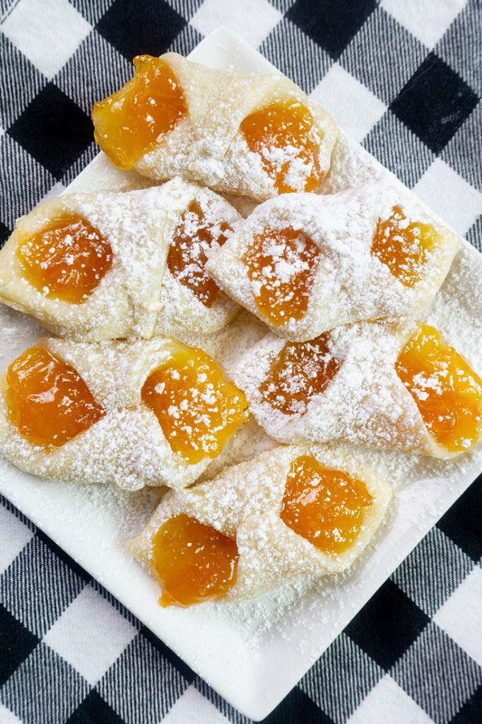 Polish Kolaczki Apricot Cookies