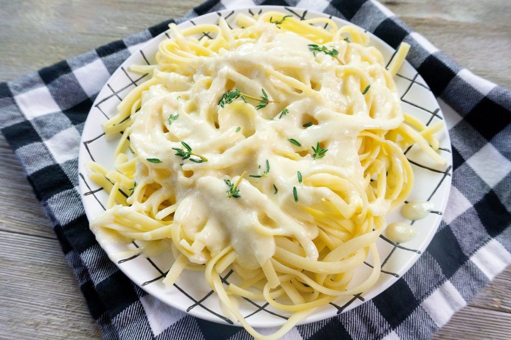 Fettuccine Alfredo