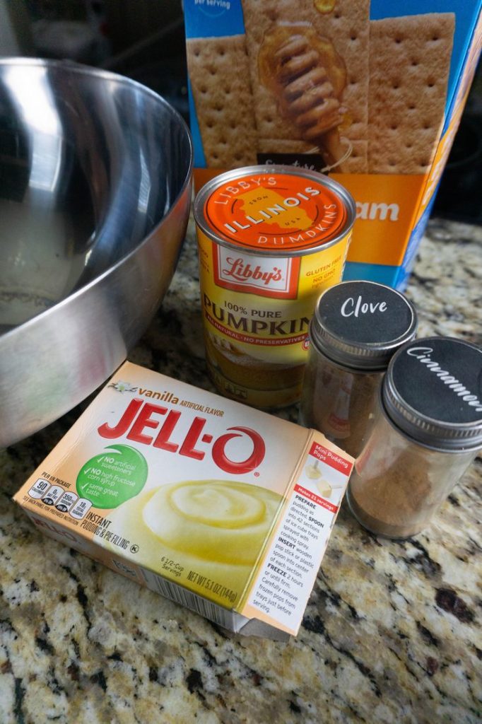 Ingredients to make the pumpkin pie pudding shots