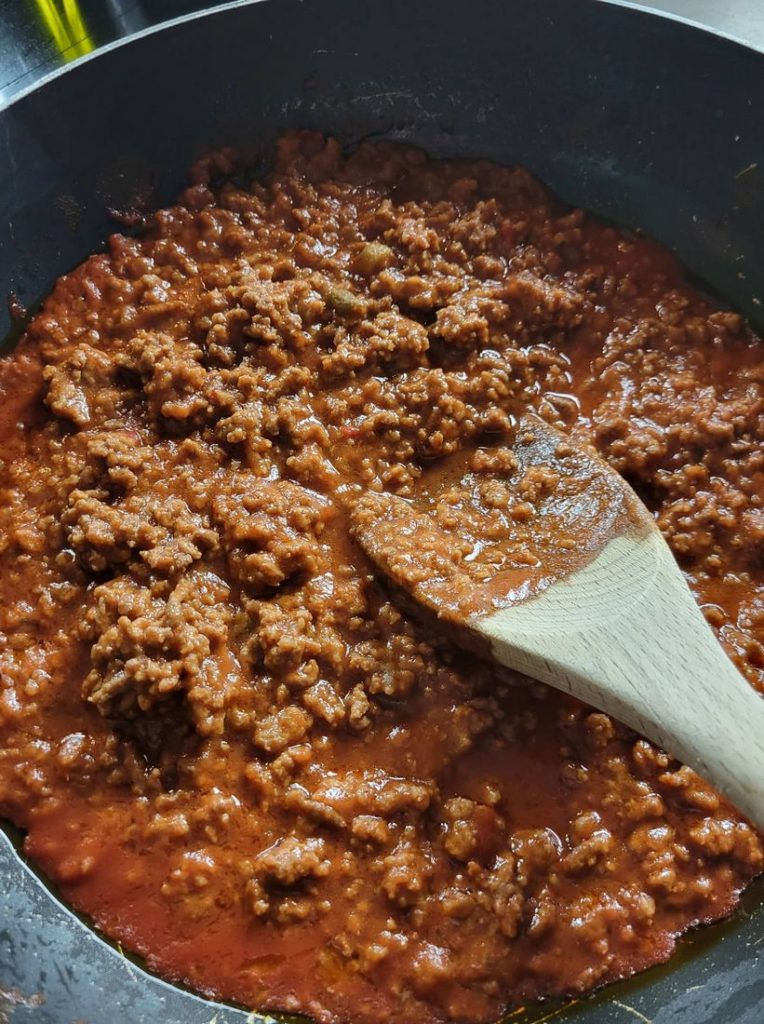 sloppy joe sauce and meat in a sauce pan