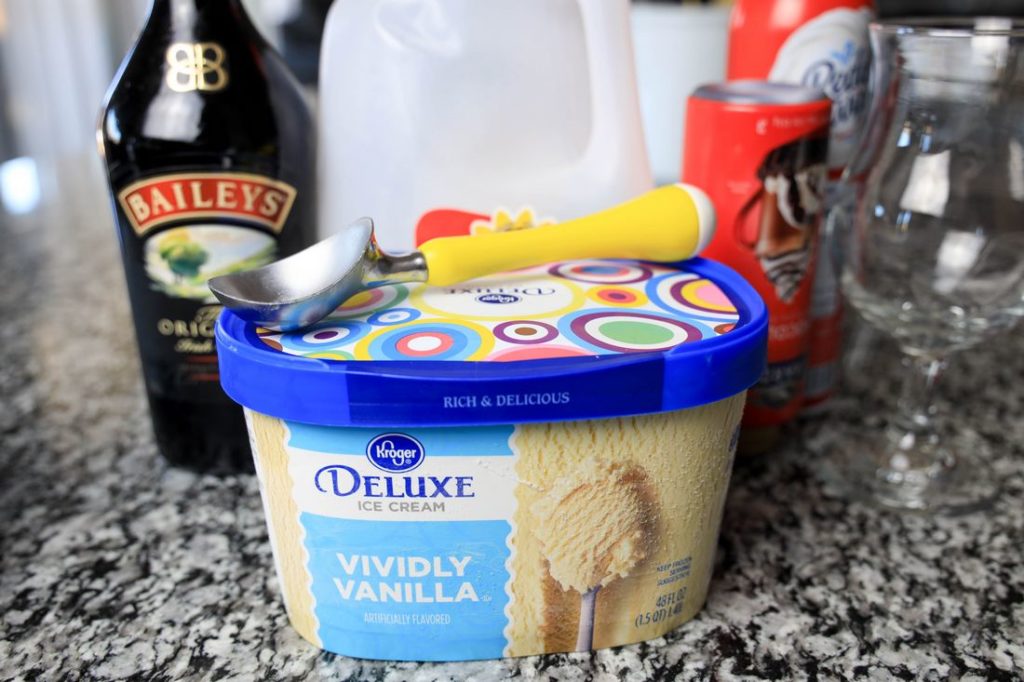 Vanilla Ice Cream, Bailey's Irish Cream, MIlk