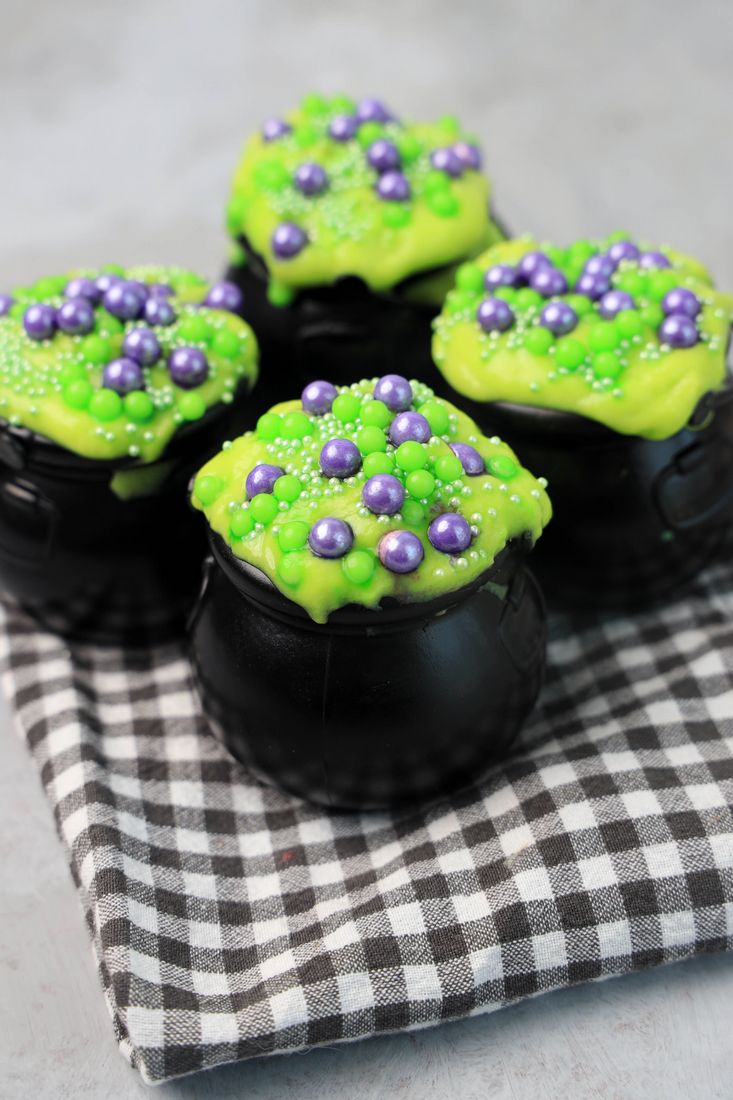 Hocus Pocus Life Potion Pudding cups