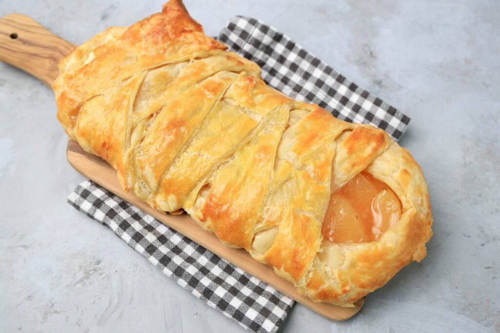 Puff Pastry with Cream Cheese Filling - Cook Like Czechs