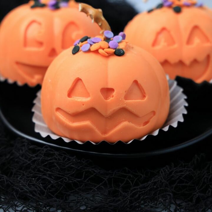 Jack O'Lantern Hot Chocolate Bombs