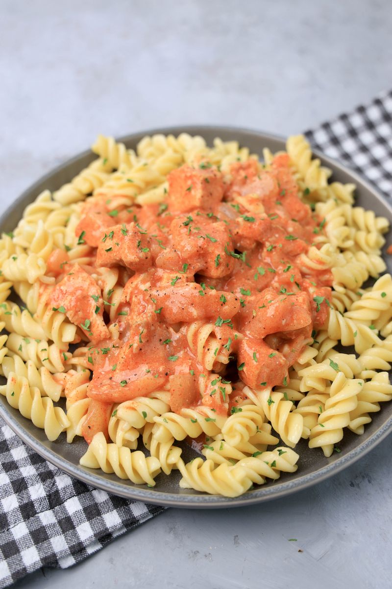 Slow Cooker Chicken Paprikash Mooshu Jenne