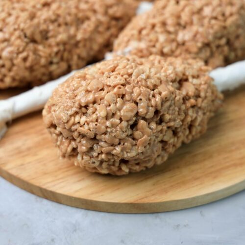 Turkey Leg Rice Krisipie Treats is the cutest to serve up as a dessert on Thanksgiving.